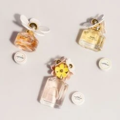Marc Jacobs Daisy Love -Parfum Boutique marc jacobs daisy love huile parfumee en capsules pour femme 2